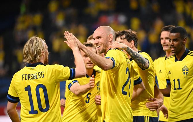 Sweden see off Armenia in Euro warm-up