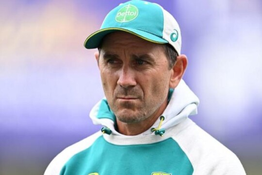 Australia coach Justin Langer resigns