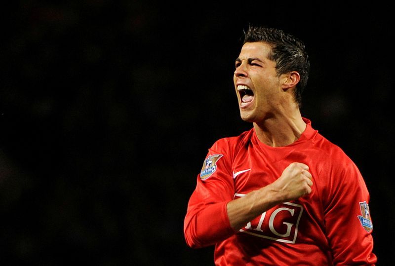 Ronaldo completes medical ahead of Man United move, report says