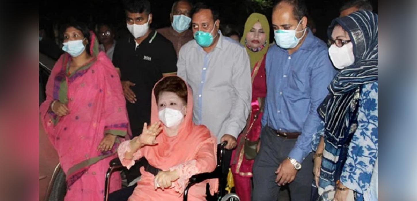 Khaleda Zia readmitted to hospital