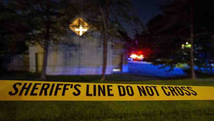 Gunman kills 3 in Alabama church