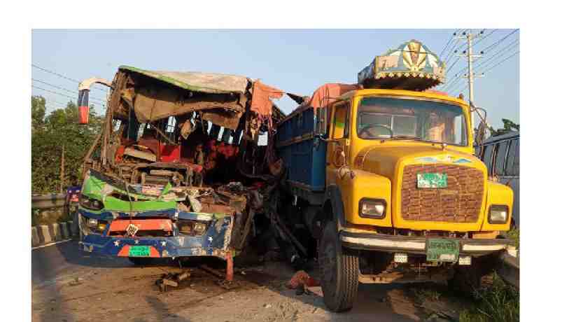 Road crashes kill 9 in Bangladesh