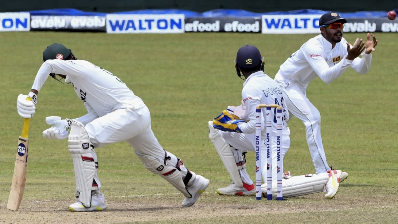 Sri Lanka lead by 414 runs at lunch on day 4