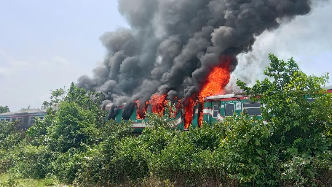 2 committees to probe Parabat Express fire