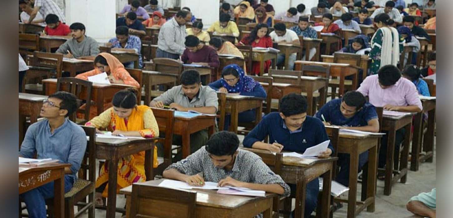 More than 4 lakh candidates sit for 43rd BCS preliminary test Friday