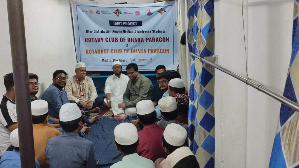 Project Aahaar distributes iftar among 100 orphans