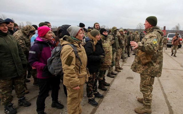 Residents of Ukrainian city near Russian border brace for the unknown