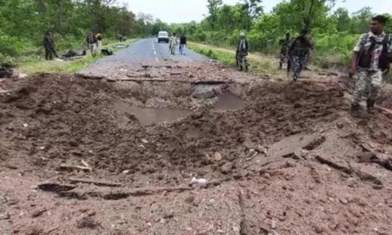 10 Indian cops killed in Maoist rebel attack