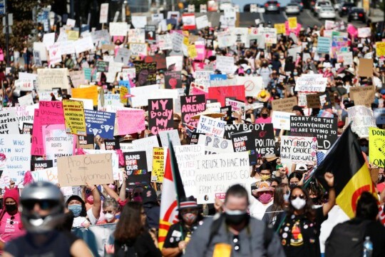 Thousands march for abortion rights across US