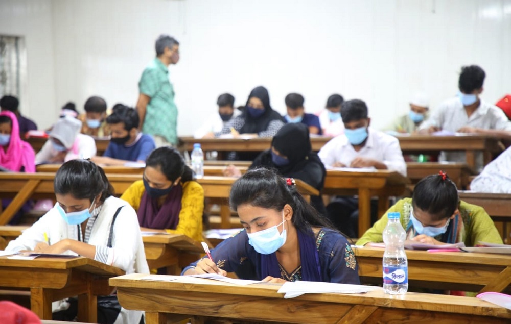 Dental entry test held