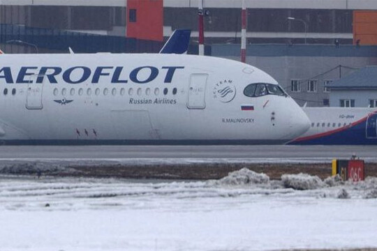 Exclusive: Russia starts stripping jetliners for parts as sanctions bite