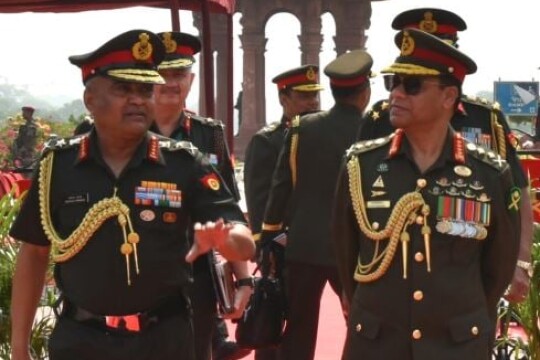 Bangladesh, India army chiefs discuss strategic partnership