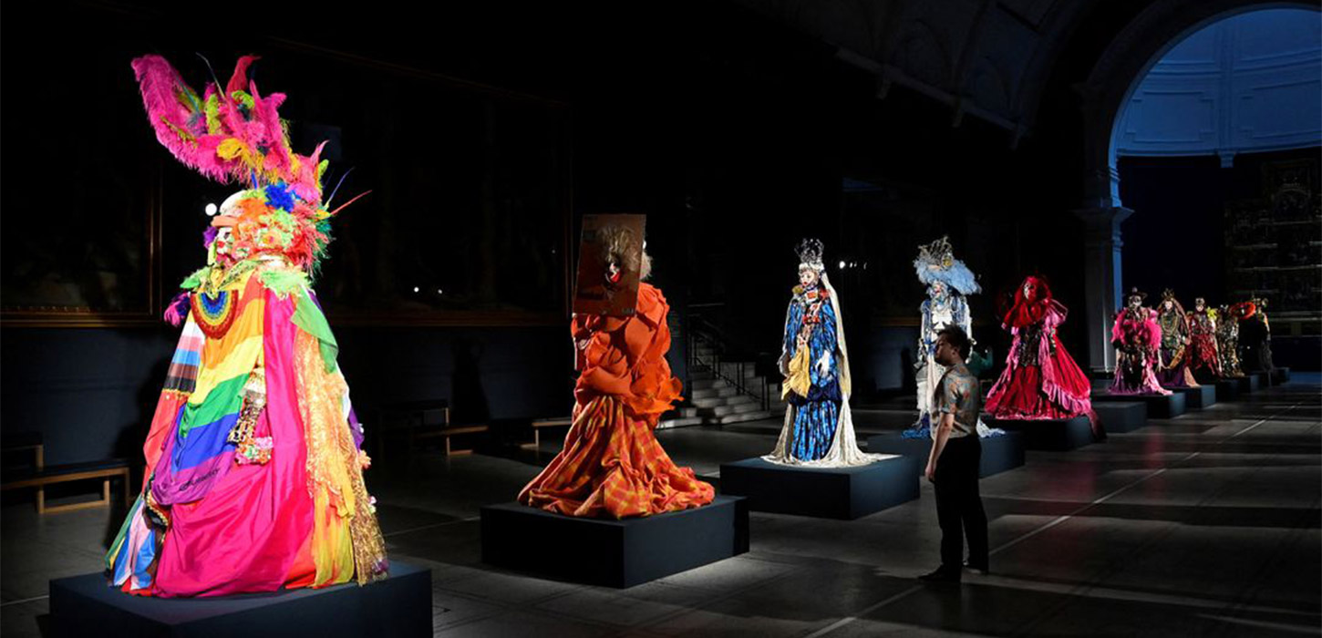 'Living Sculpture' Daniel Lismore brings wearable art to London