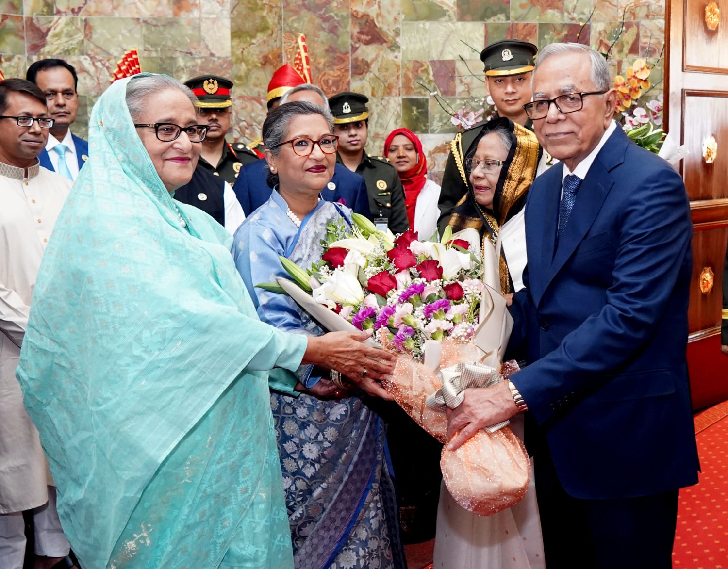 First presidential farewell in history of 52 years at Bangabhaban