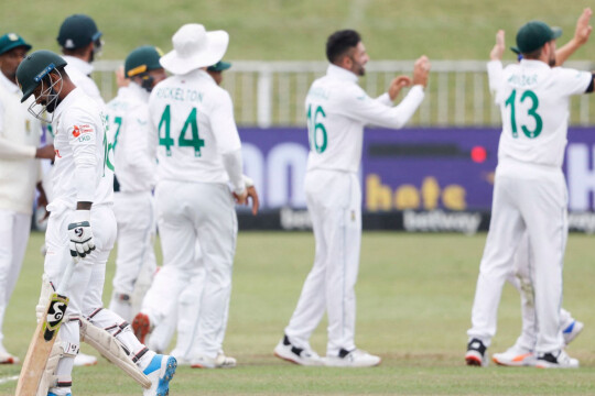 South Africa win 1st test as Bangladesh all out for 53