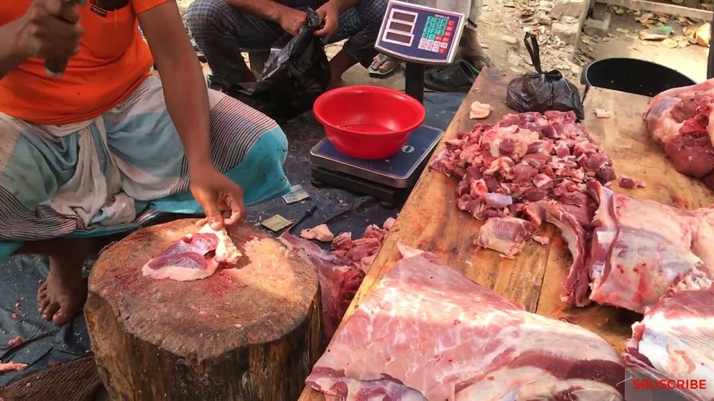 Beef, chicken prices soar in Dhaka on Eid eve