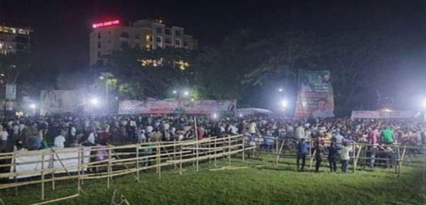 2 injured after stage broken in BNP's Barishal rally