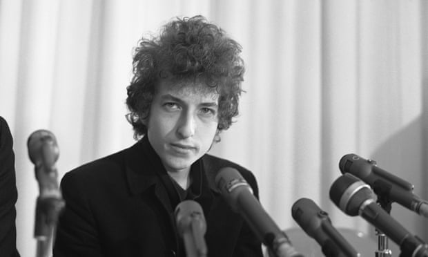 Bob Dylan accused of abusing 12-year-old girl