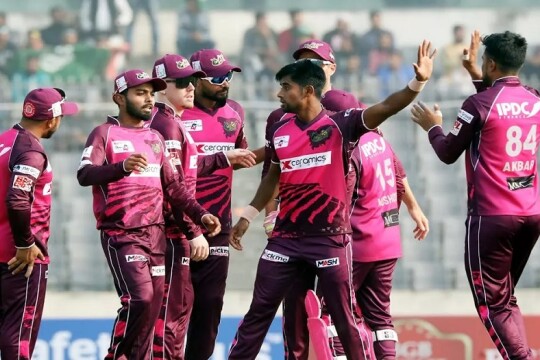 Sylhet Strikers make a flying start winning low-scoring BPL match