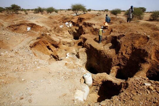 Scores killed in blast at Burkina Faso gold mine