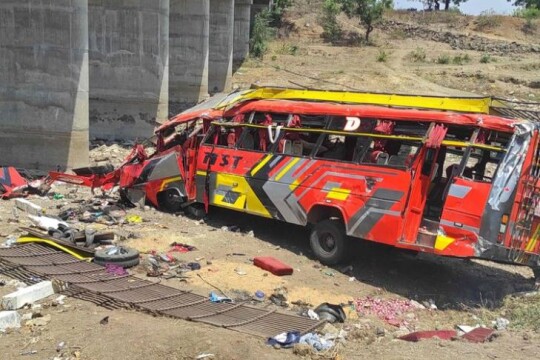 India bus crash kills 22, injures dozens after the driver reportedly falls asleep at the wheel