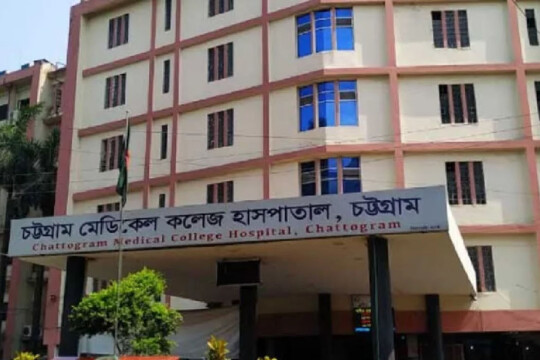 Six of a family burnt in Chattogram