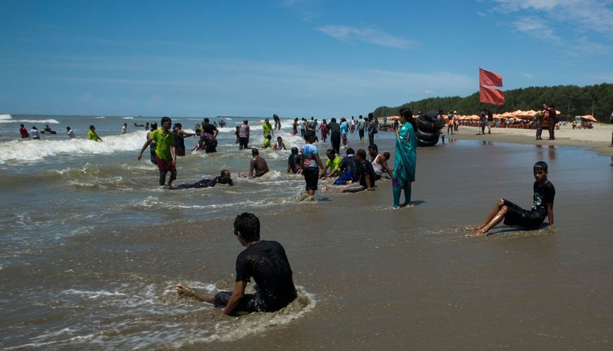 Cox’s Bazar to be abuzz with 1m tourists amid Eid vacation, 60% seats reserved