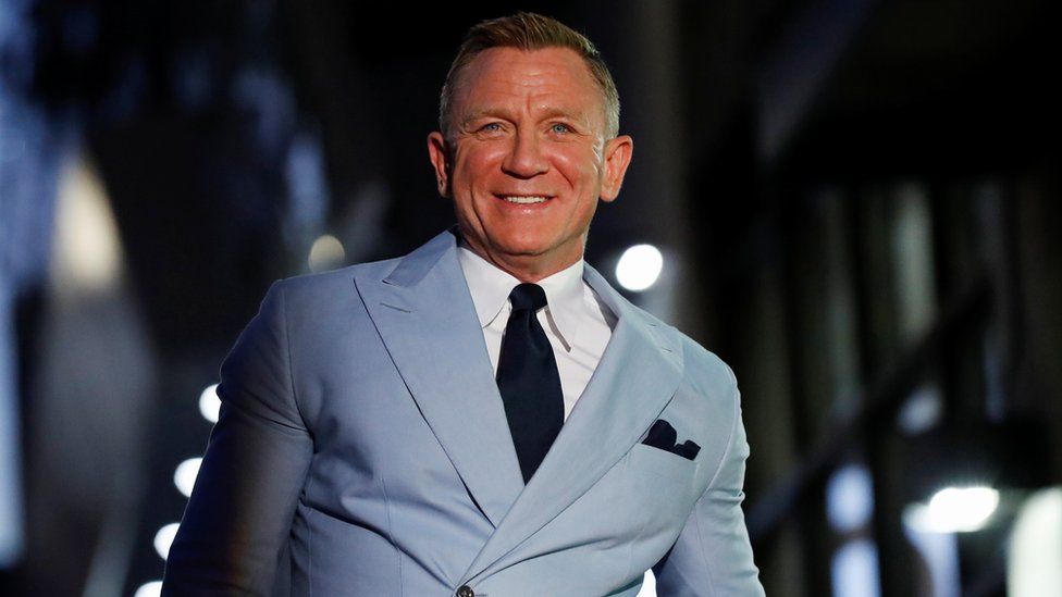 James Bond star Daniel Craig gets Hollywood Walk of Fame star