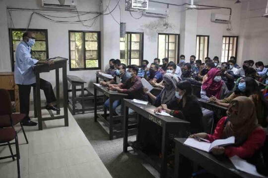 Is 8-month academic year too short to complete syllabus?