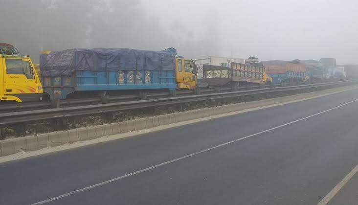 15kms tailback on both sides of Bangabandhu Bridge