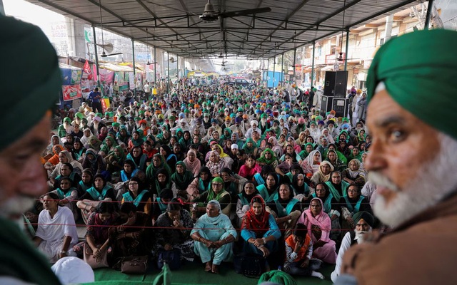 Indian farmers call off year-long protest after govt assurances