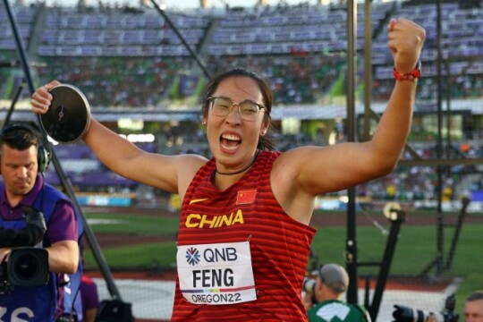 China‍‍`s Bin Feng wins world women‍‍`s discus gold
