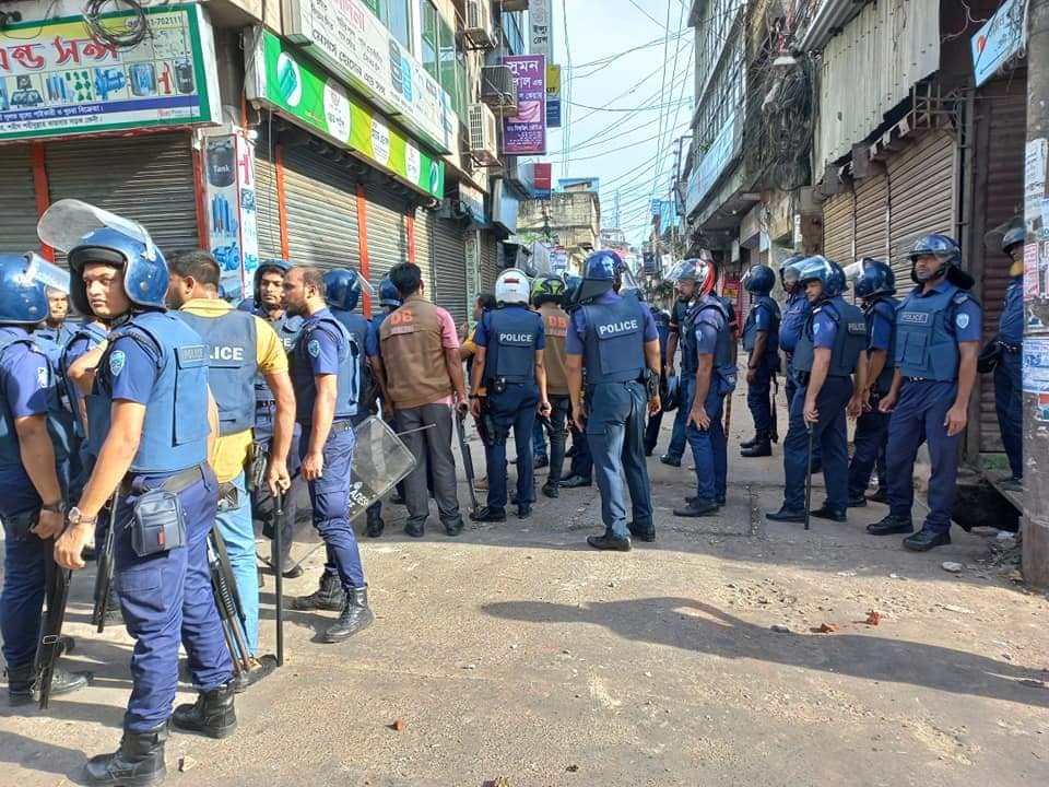 20 hurt in Feni AL-BNP clash