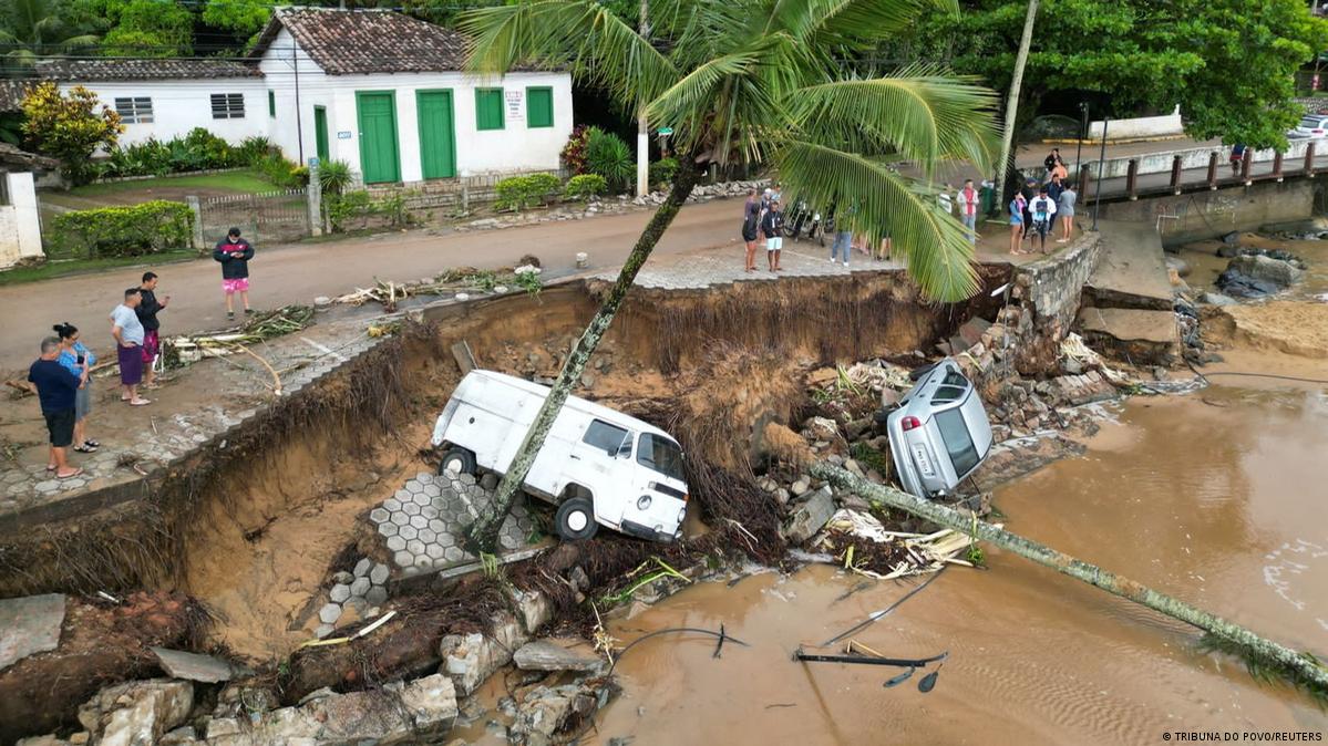Brazil flooding, landslides kill at least 36