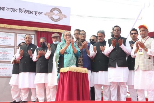 PM Hasina inaugurates projects, addresses at Rajshahi rally