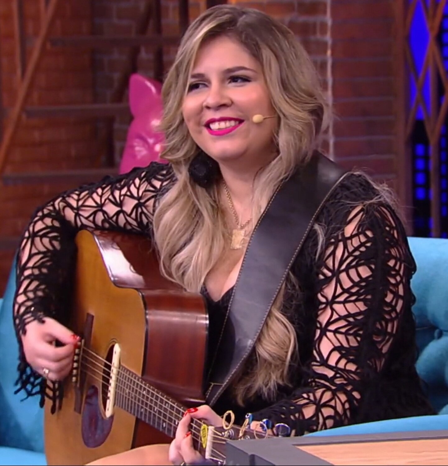 Latin Grammy-winning singer Mendonca dies in Brazil crash