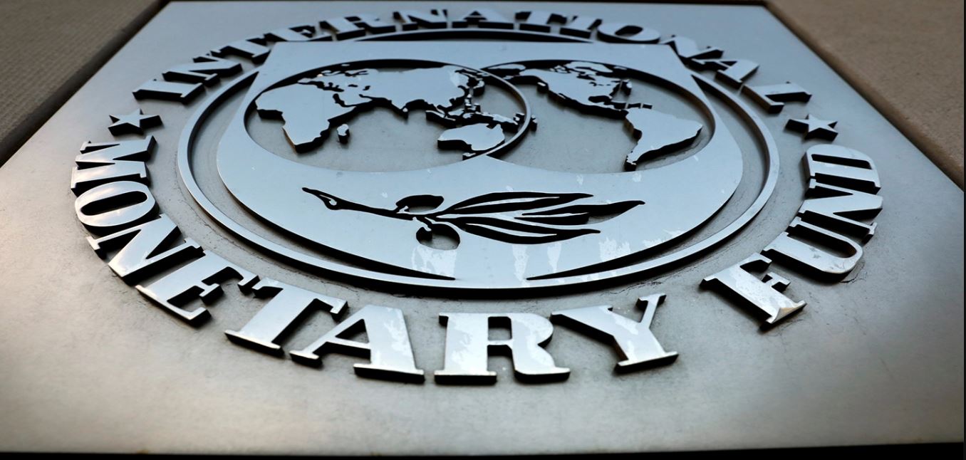 IMF warns Bangladesh about economic risks