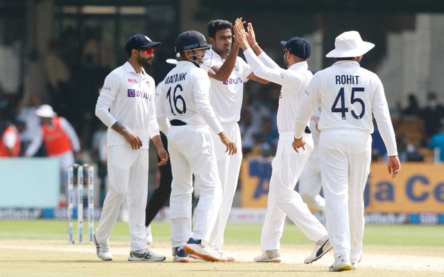 India beat Sri Lanka by 238 runs to win series 2-0