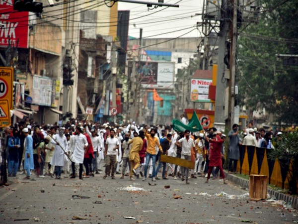 2 killed in India violence over Prophet remarks