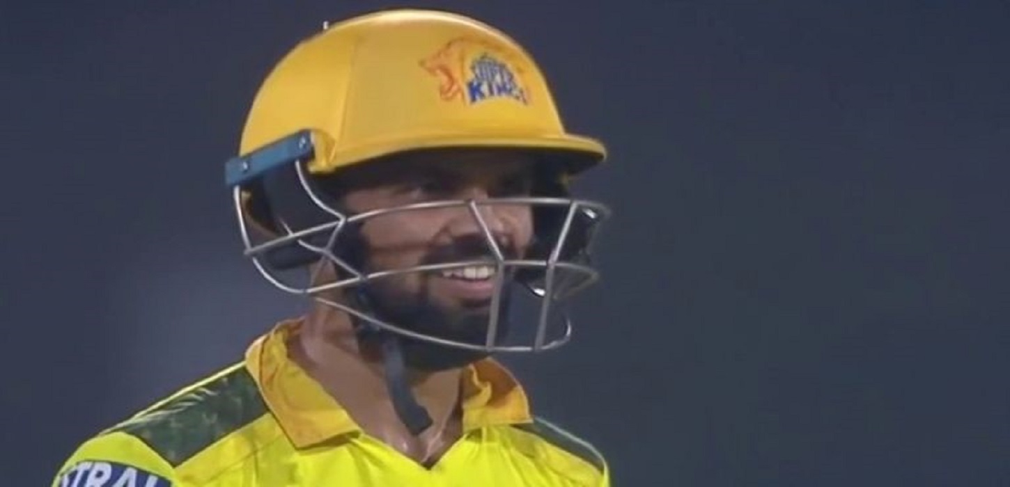 Gaikwad propels CSK to top spot