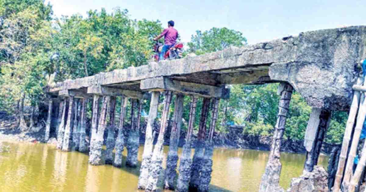 Bridge turns into death trap in Khulna