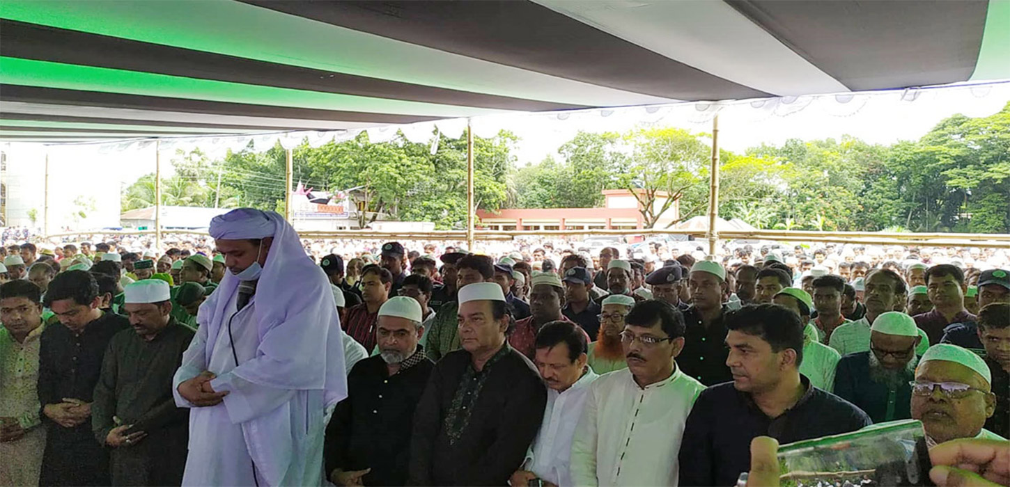 Syeda Sajeda Chowdhury's first Namaz-e-Janaza held