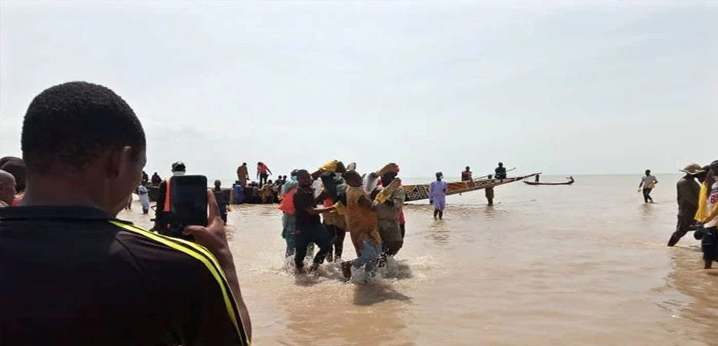 At least 76 people killed in Nigeria boat capsize