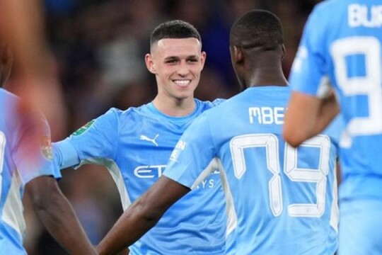 Holders Man City thrash Wycombe after early scare