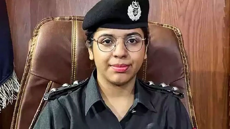 Meet Manisha Ropeta, Pakistan's first Hindu woman top cop