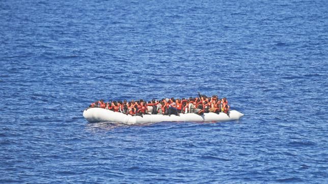 34 dead after migrant boat sinks off Syria