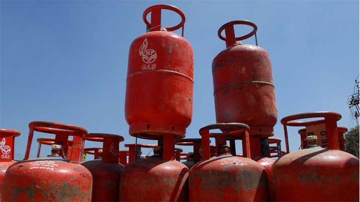 12kg LPG cylinder price goes down by Tk 35