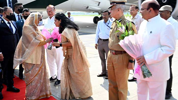 PM reaches Rajasthan to visit Ajmer Sharif