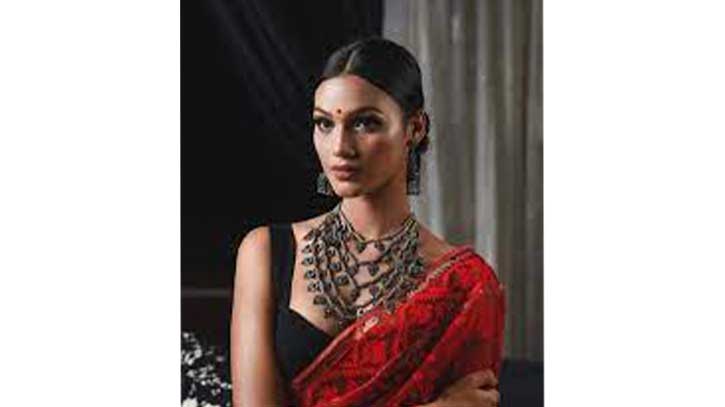 Bangladesh's Shela awarded in Asia Model Festival