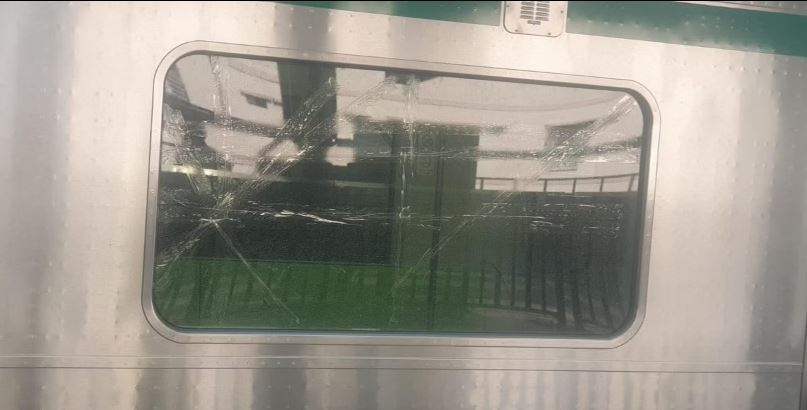 Replacing damaged Metro Rail window may cost Tk 10 lakh